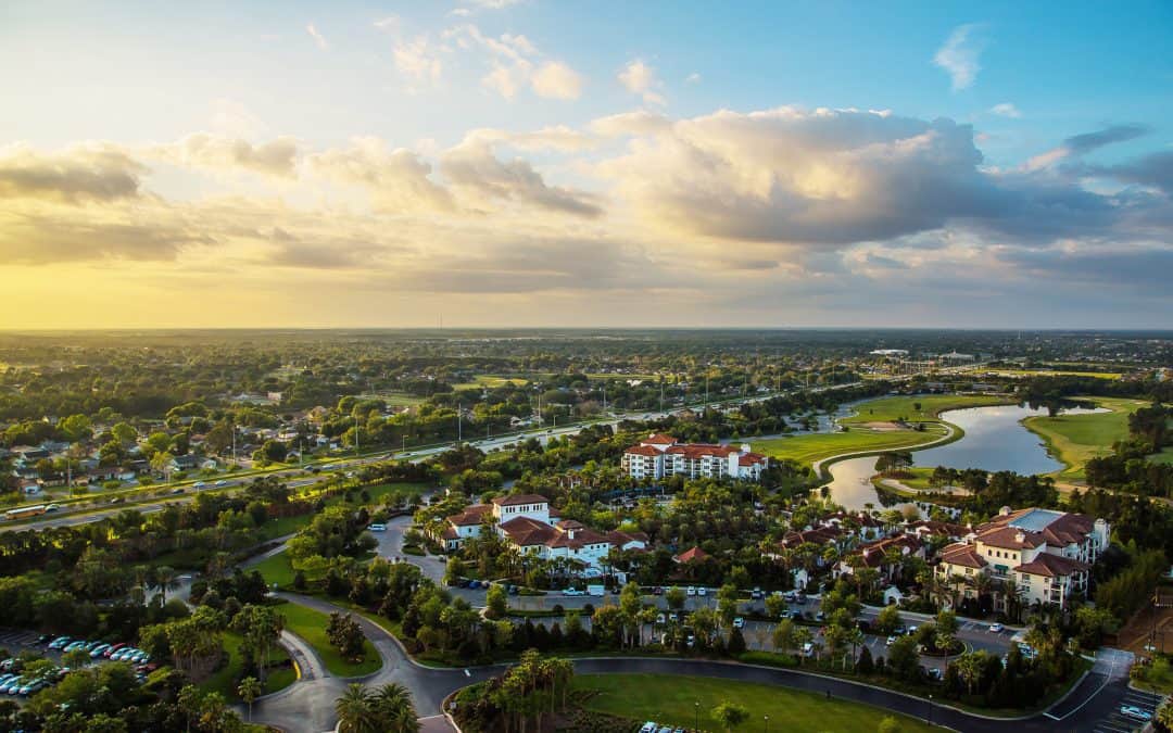 Creating the Perfect Atmosphere with Custom Signs for Orlando’s Tourist Driven Economy